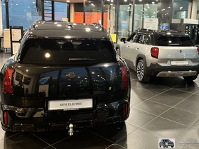 Vergleich MINI Countryman U25 mit Aceman J05 Elektro